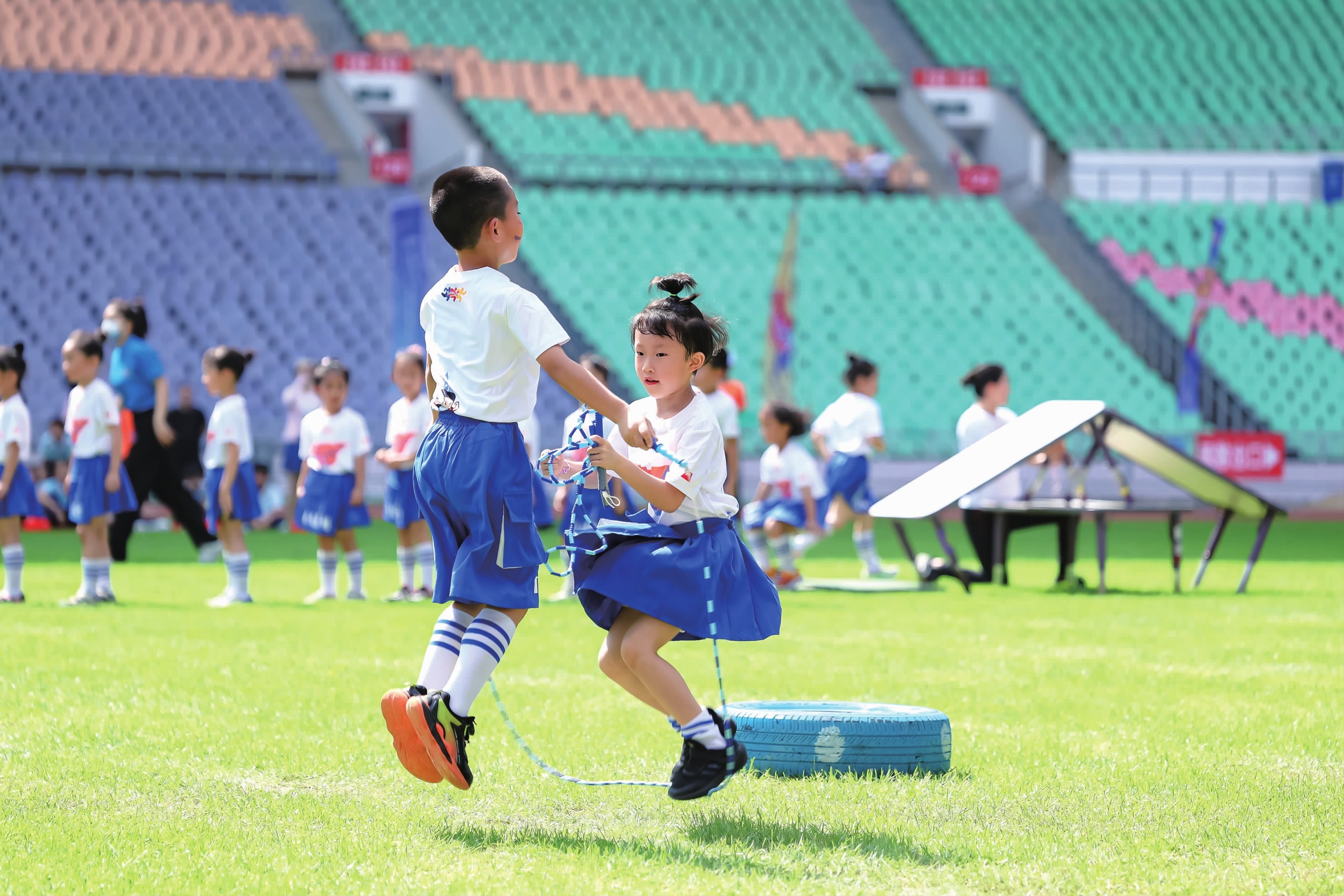 印尼羽球超级500赛 ｜ 2局淘汰阿叶组合 聪文报到男双4强