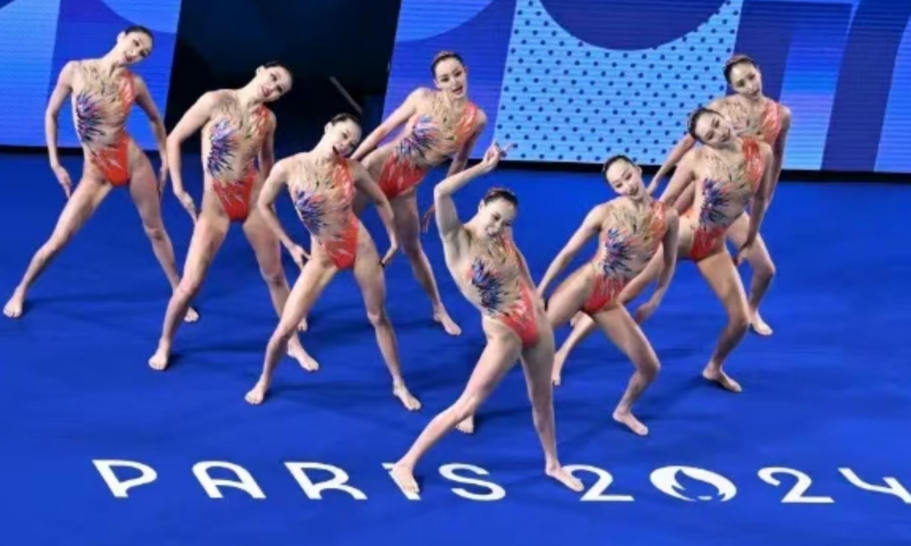 欧冠前瞻：天王山战役！枪手拜仁对决火热来袭，谁是全欧最强？